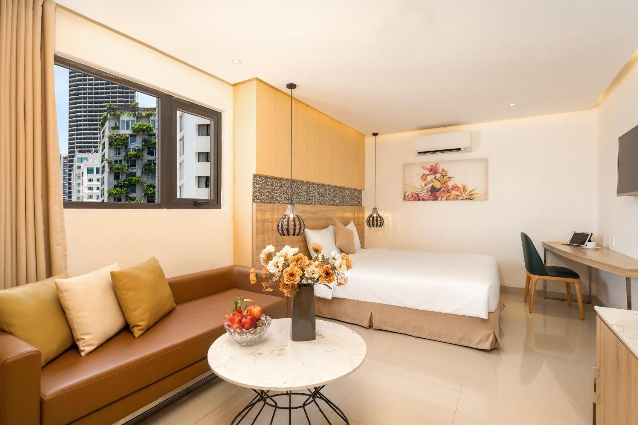 Bella Merry And Hotel Da Nang