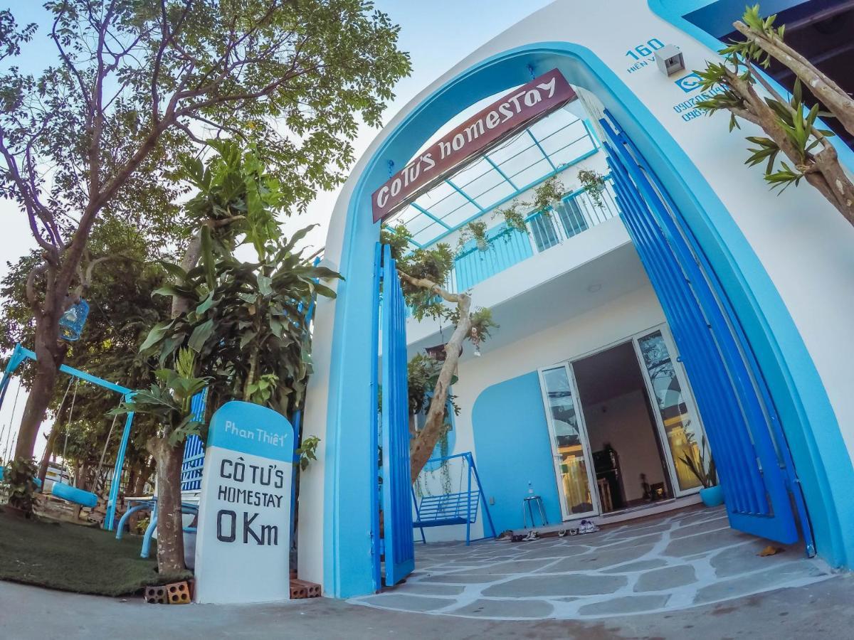 Co Tu's Homestay
