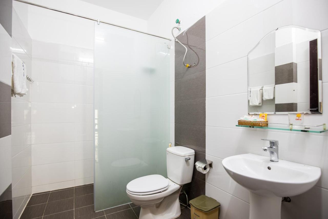 Nam A Hotel - Central City 2*