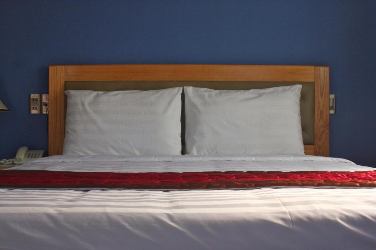 Hotel Marigold & 3*