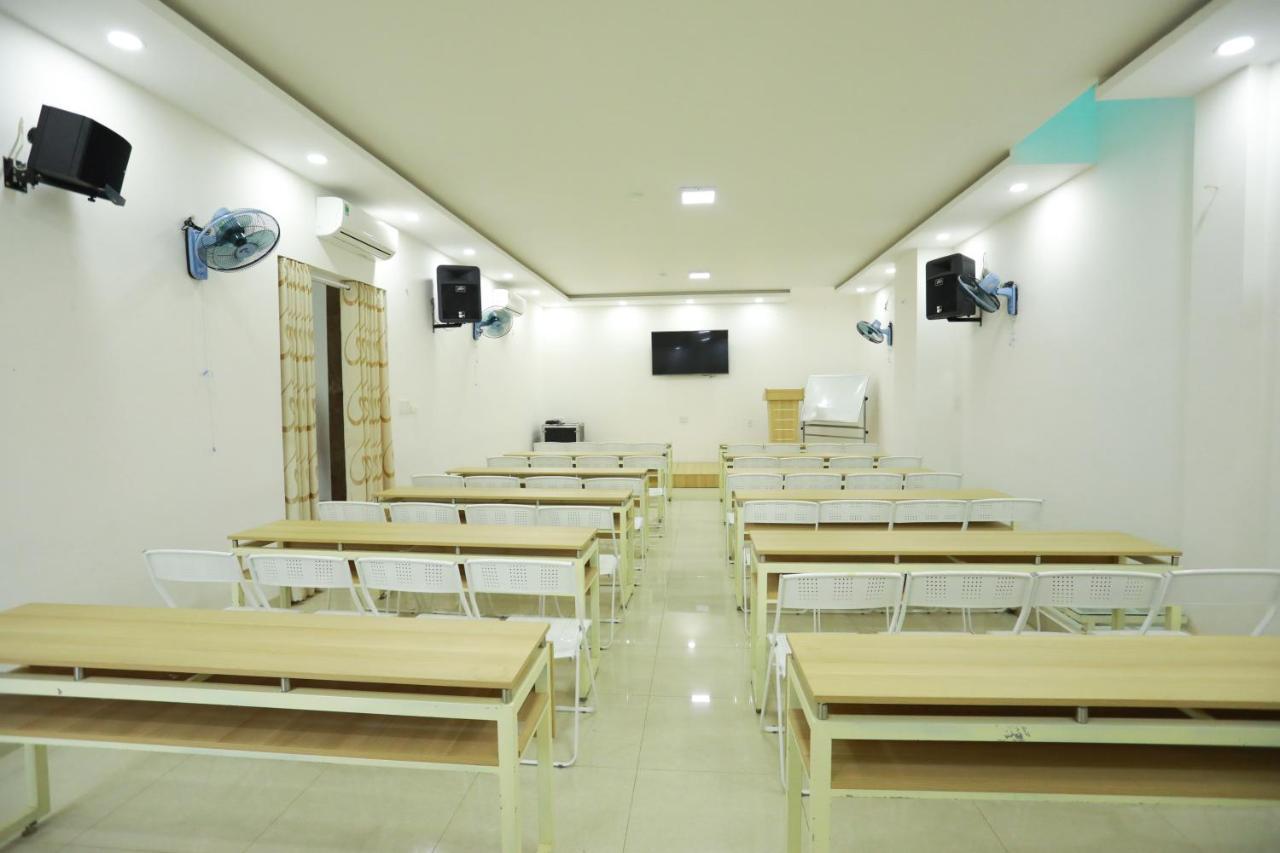Lys Khách sạn