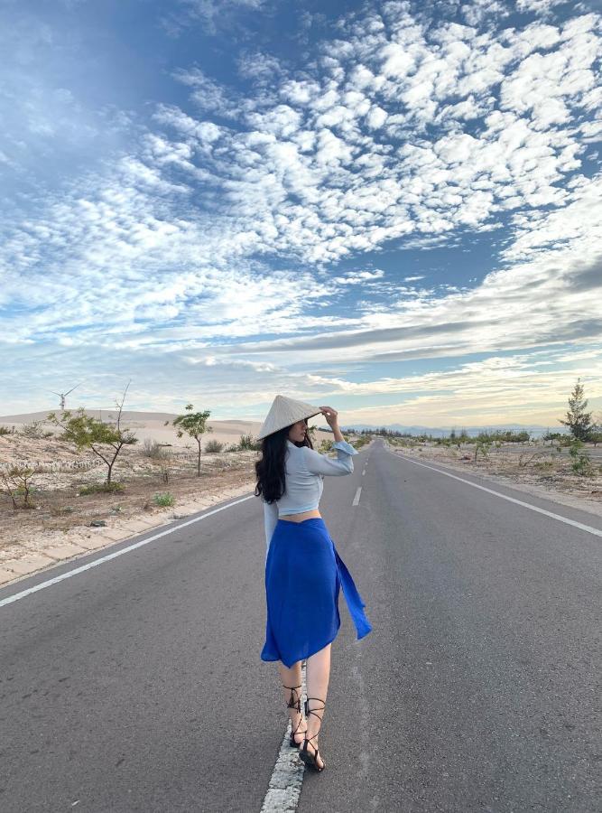 Lang Ca Voi Ll The Whales Village Ll Mui Ne Phan Thiet