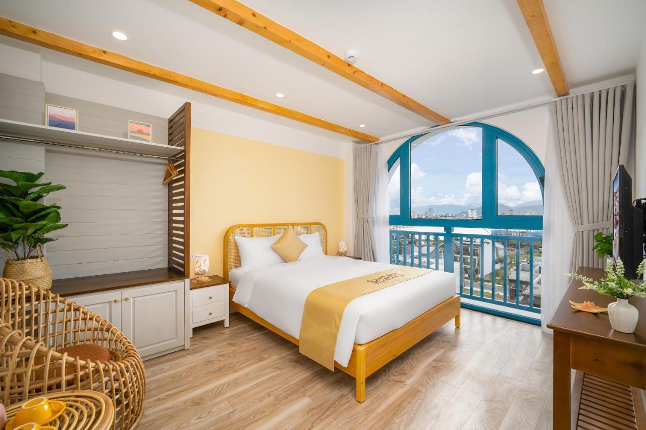 Santori And Hotel 4*