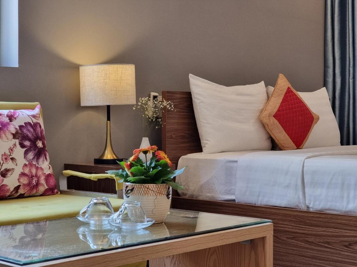Delicate Serviced And 3* Da Nang