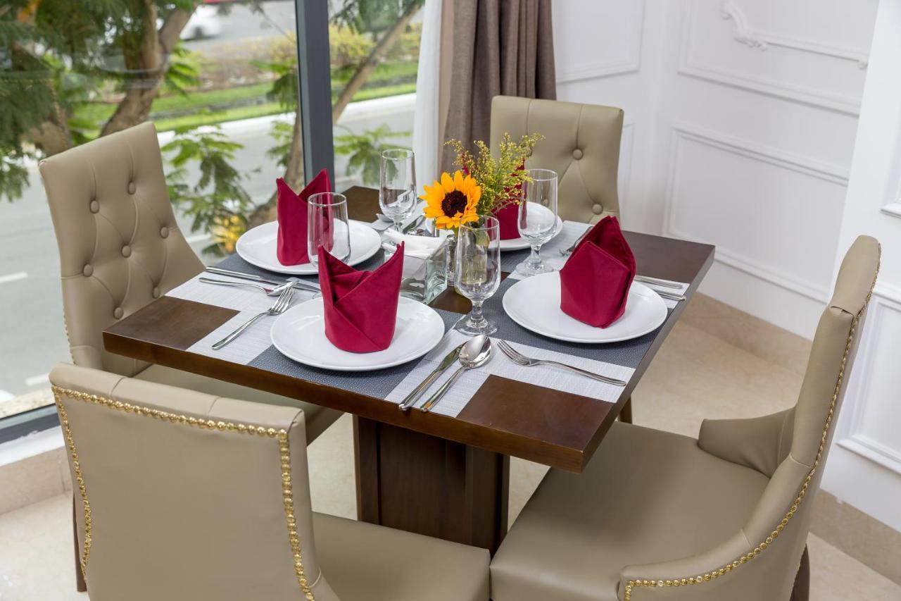 Khách Sạn&căn Hộ Roliva 4* Đà Nẵng