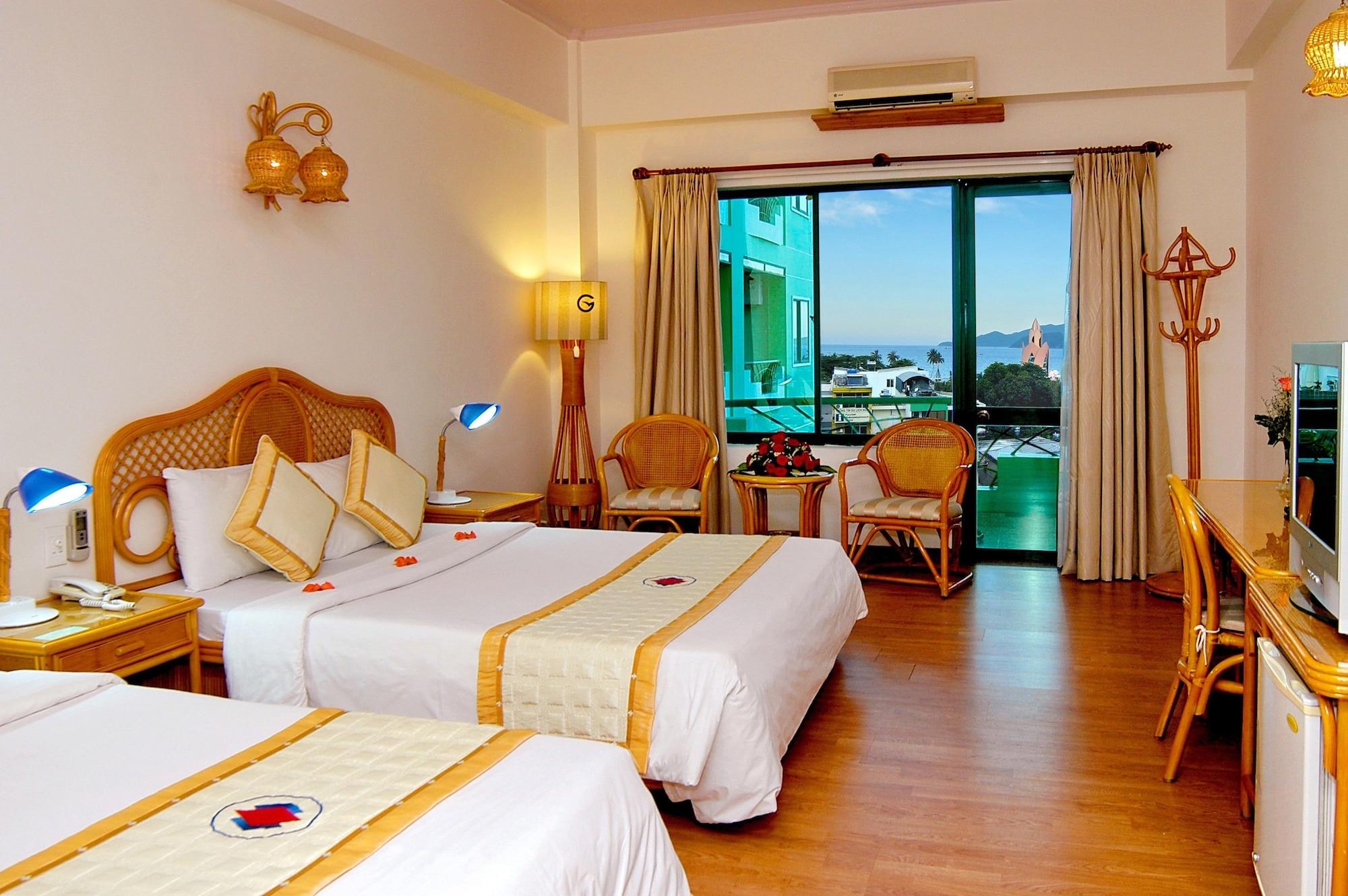 Hotel Green Hotel 3*