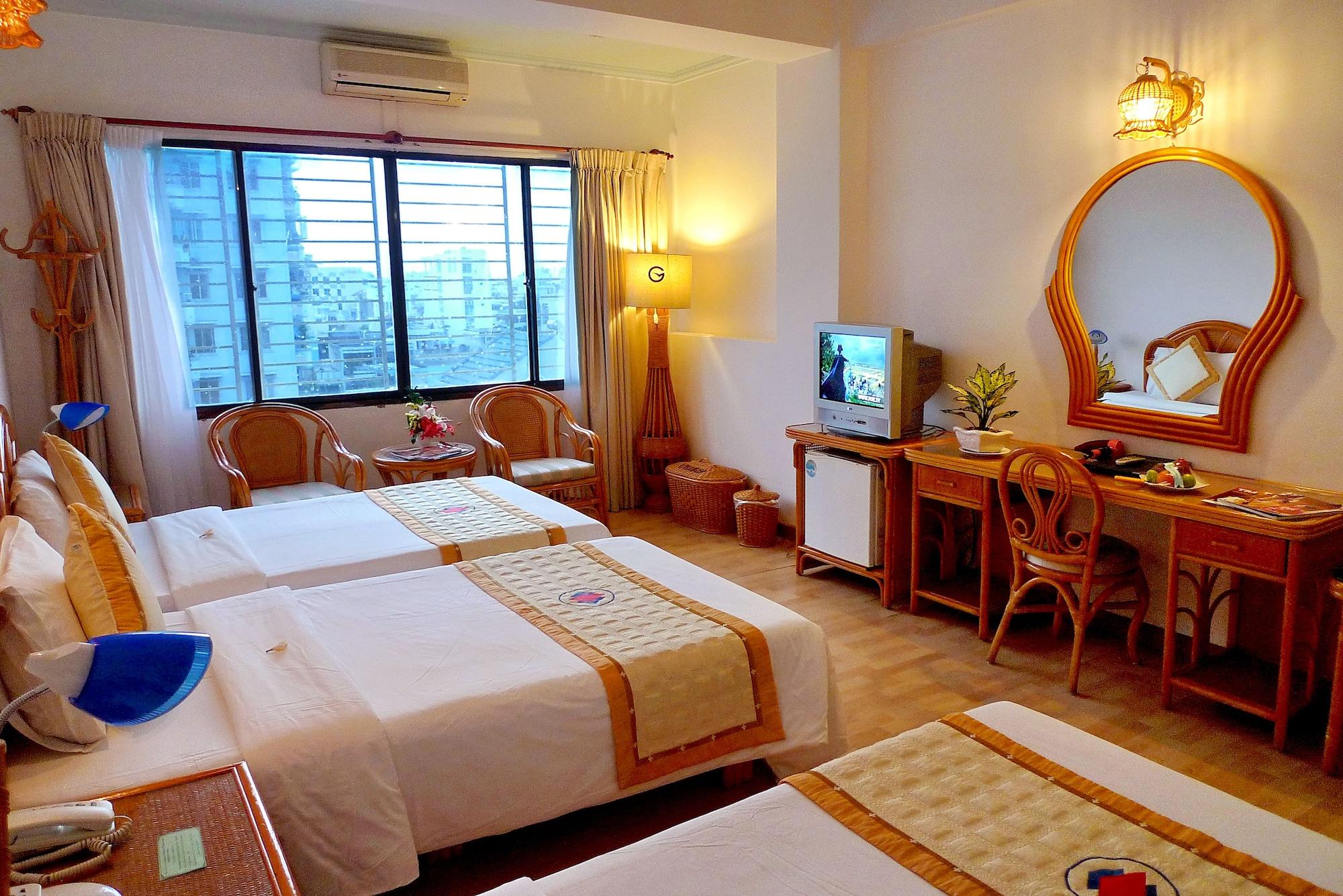 Green Hotel Hotel