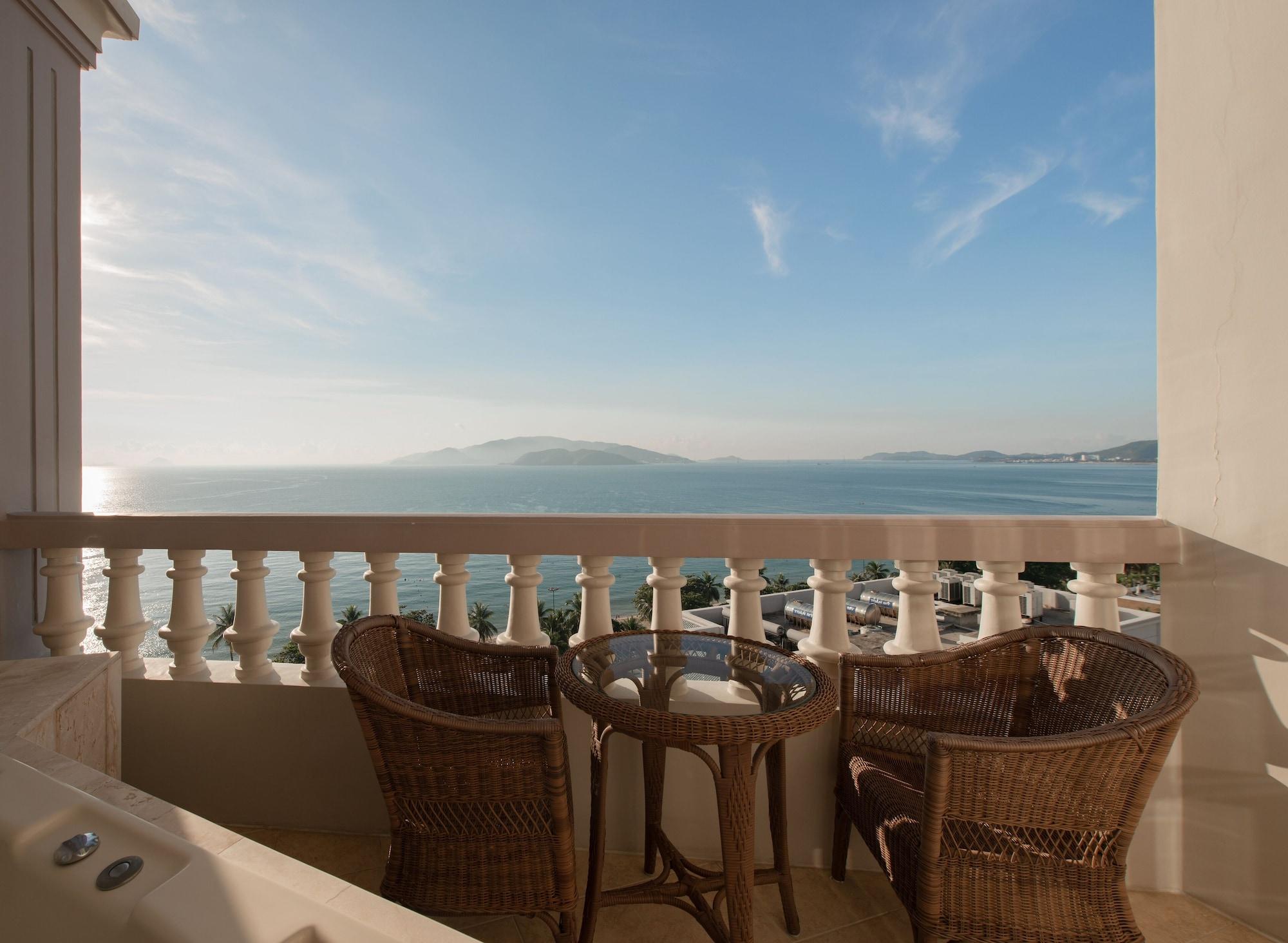 Hotel Sunrise & 5*