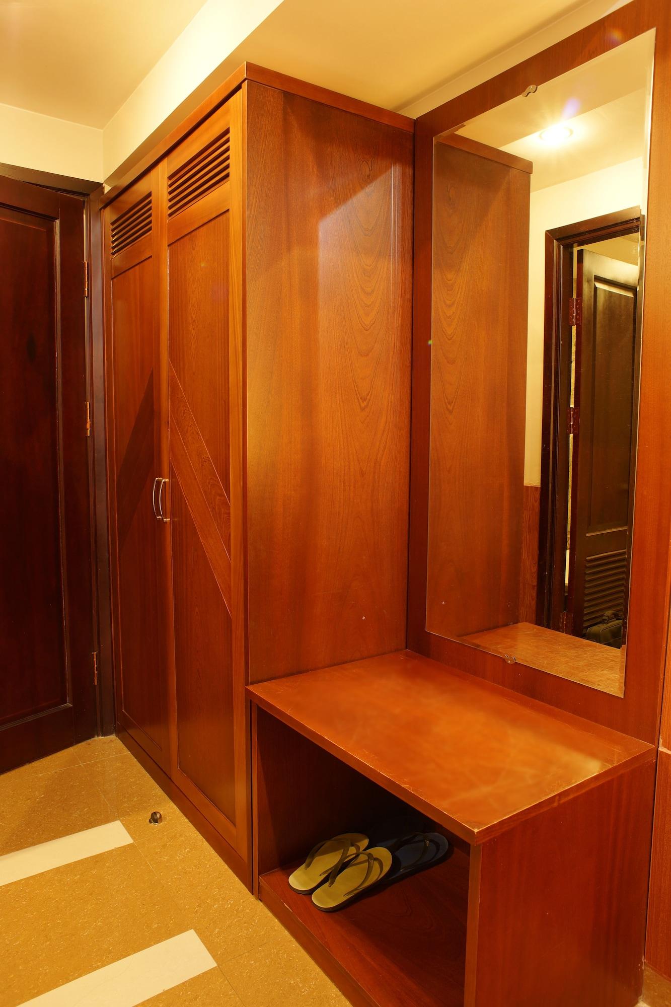 Vian Hotel