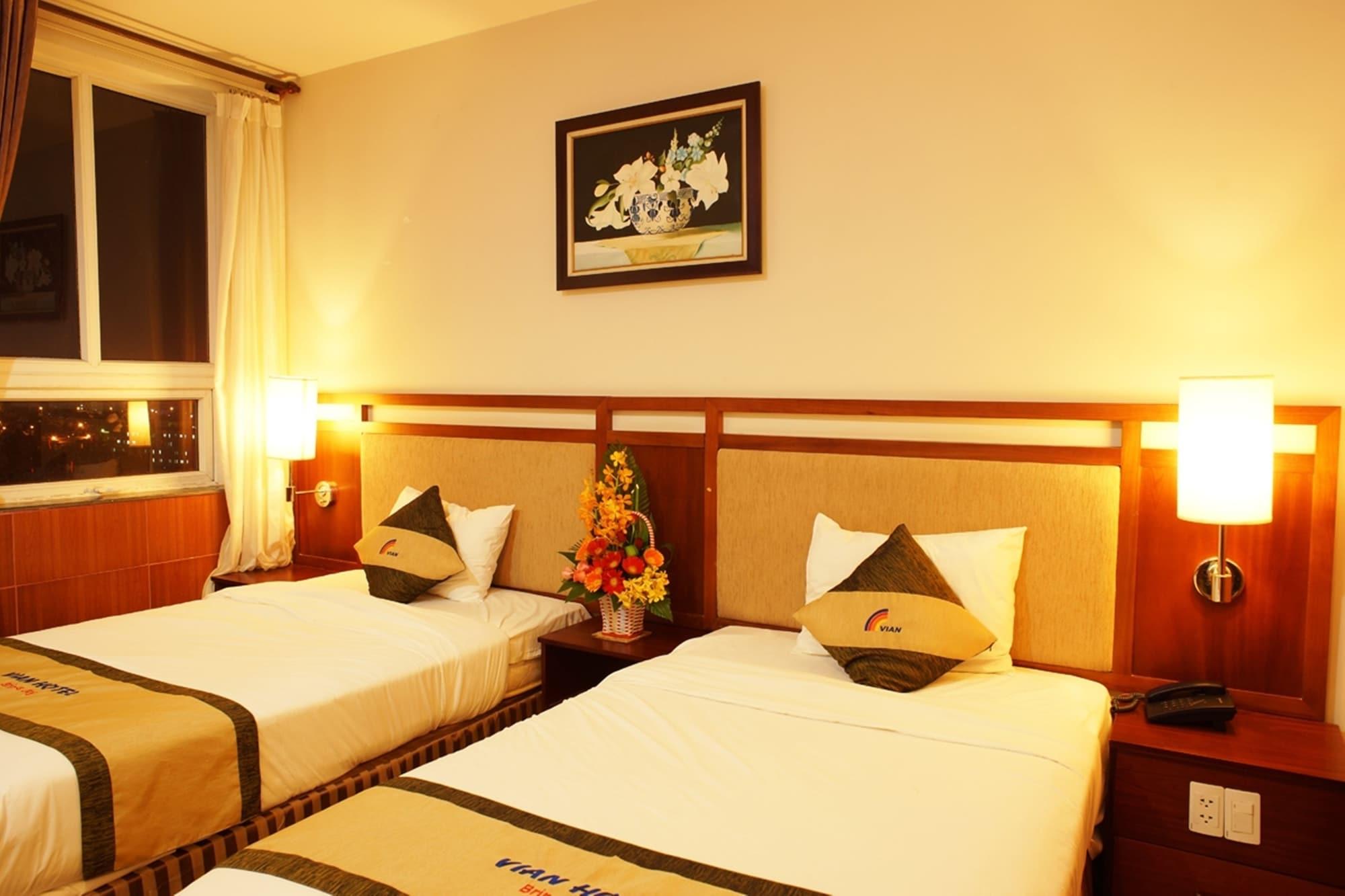 Vian Hotel 3*