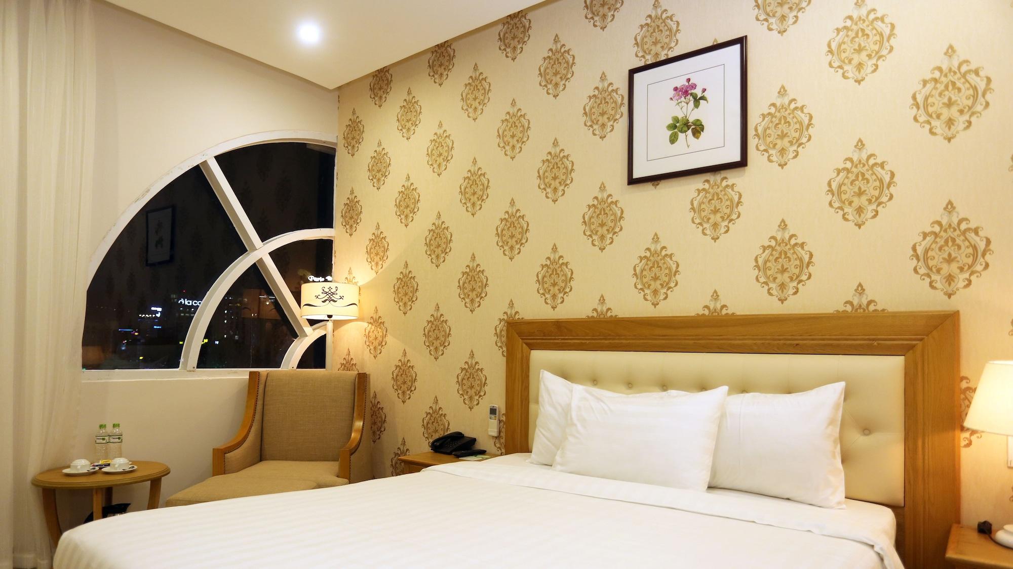 Royal Family 4* Đà Nẵng