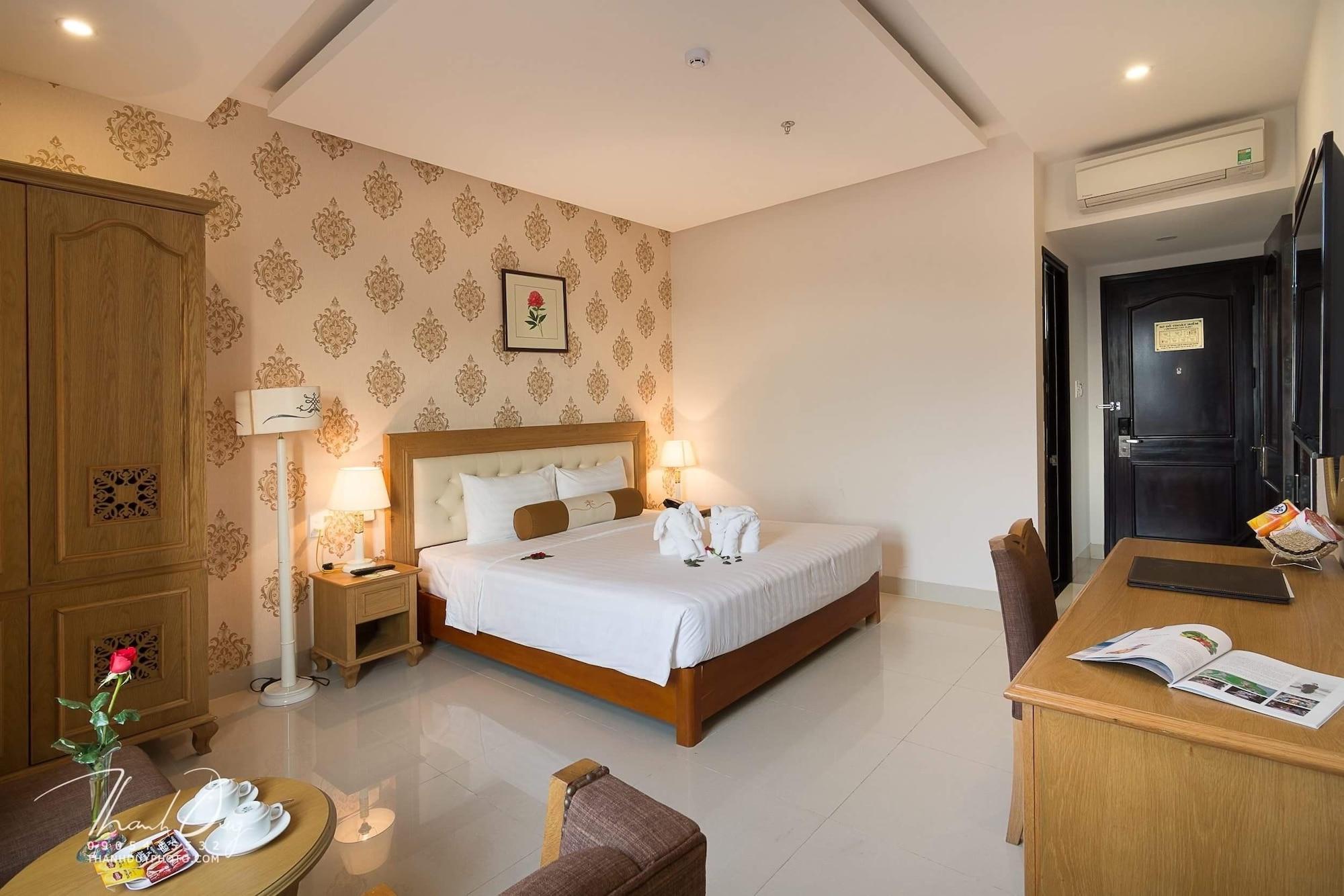 Hotel Royal Family Đà Nẵng