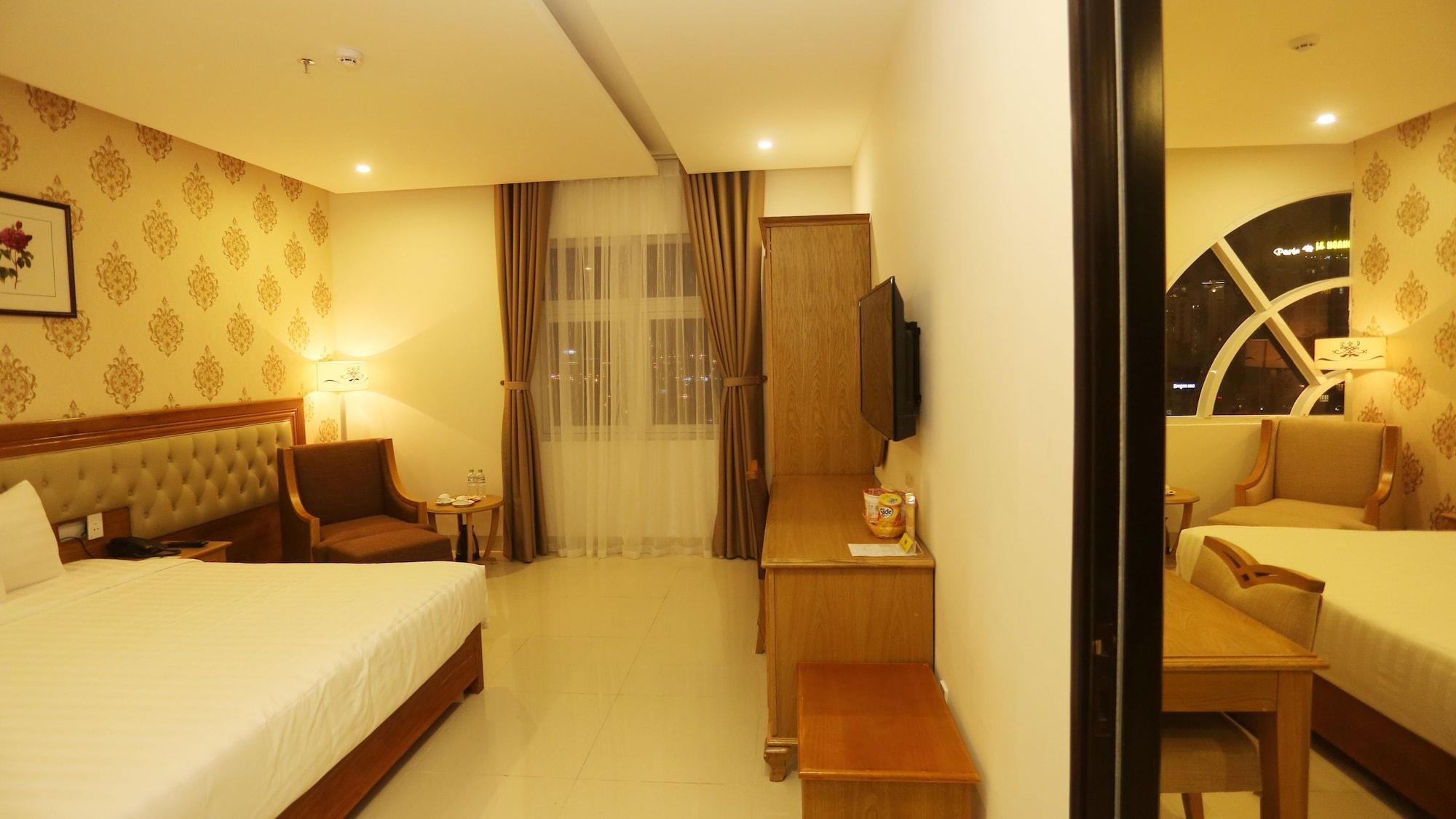 Hotel Royal Family Đà Nẵng
