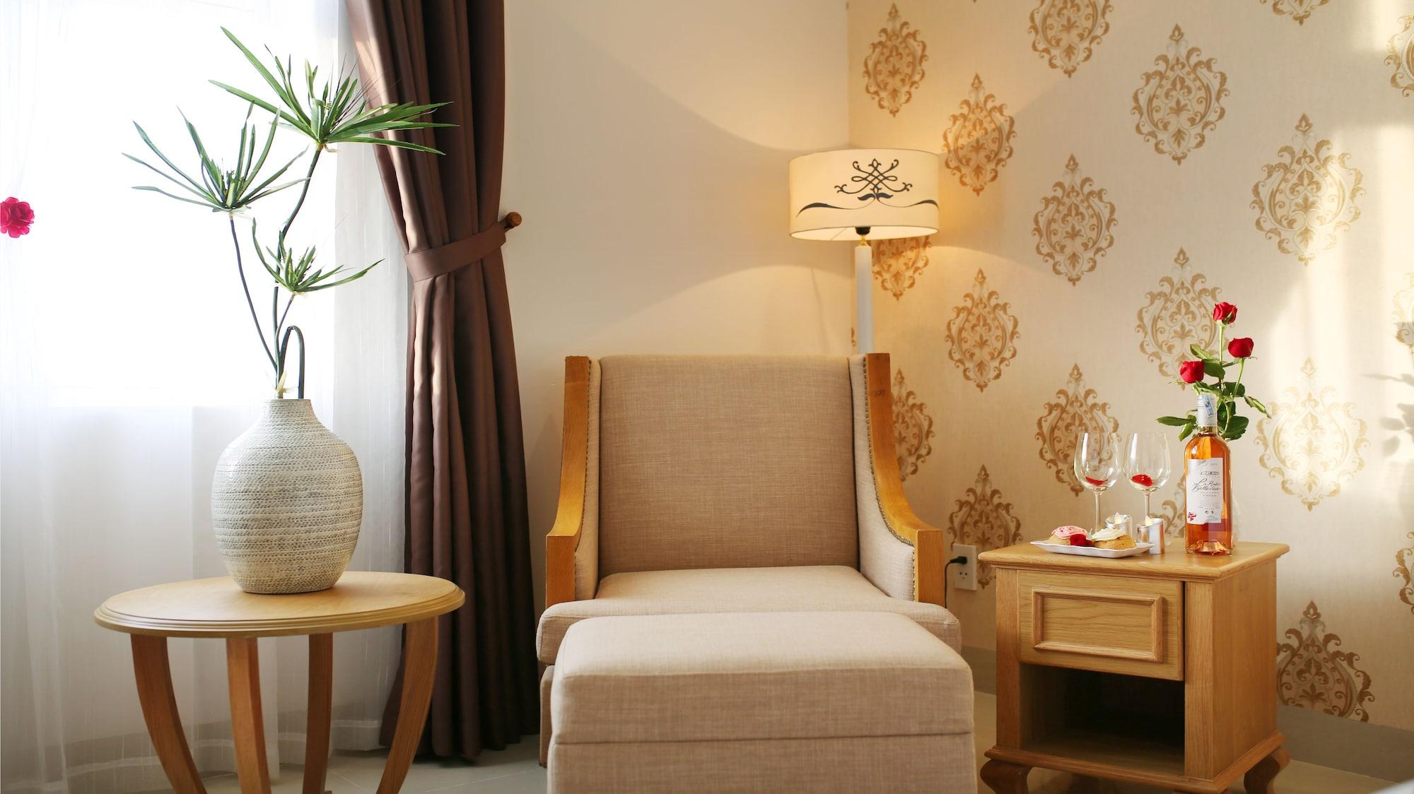 Royal Family 4* Đà Nẵng