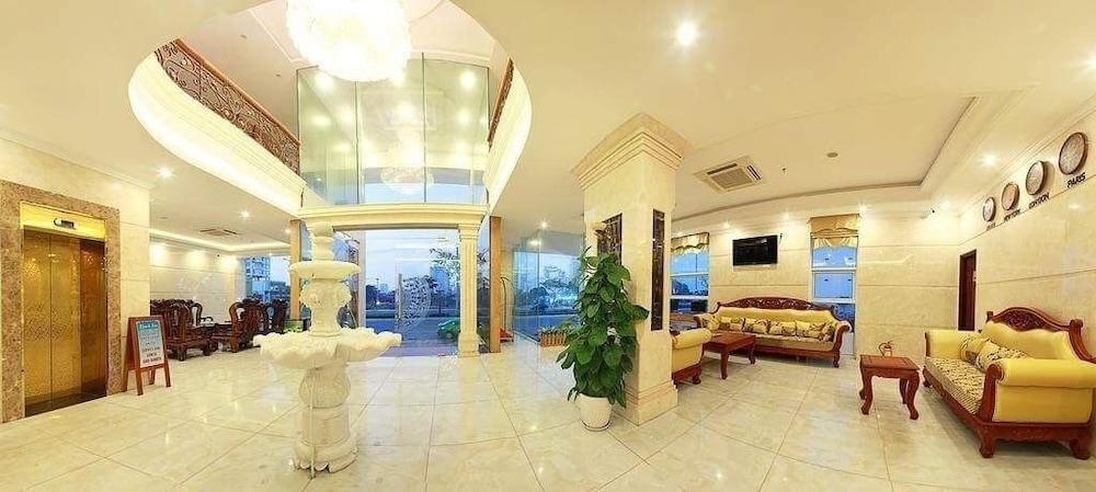 Hotel Royal Family