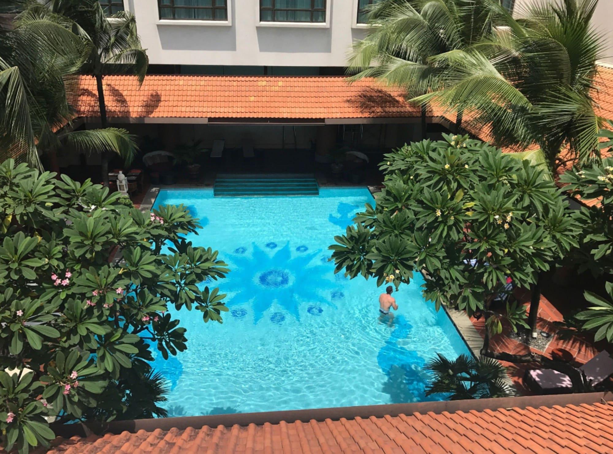 Khách sạn Parkroyal Sài Gòn
