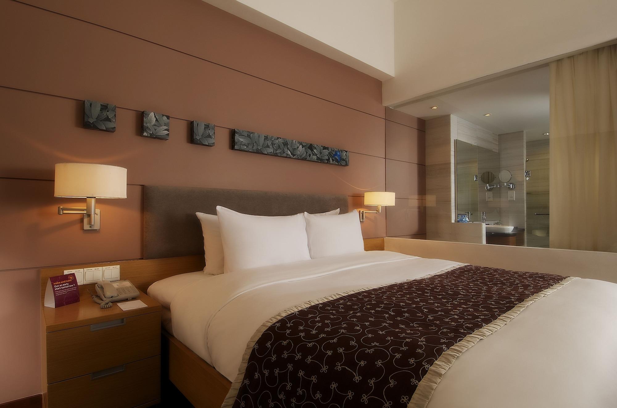 Khách sạn Parkroyal Sài Gòn 4*