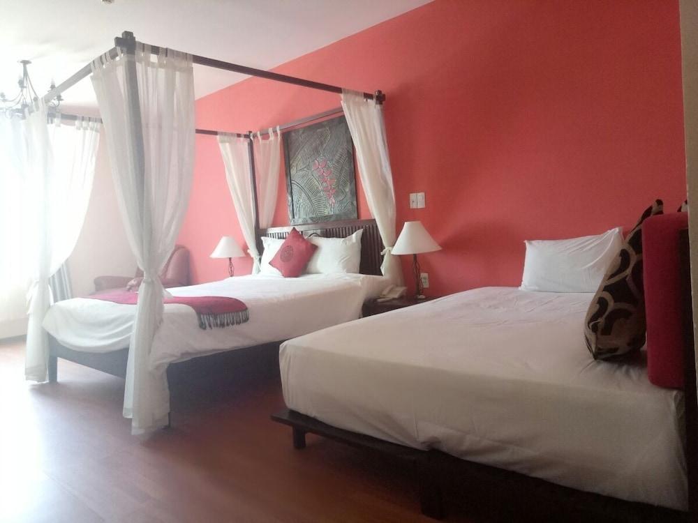Gold Coast Hotel 3*