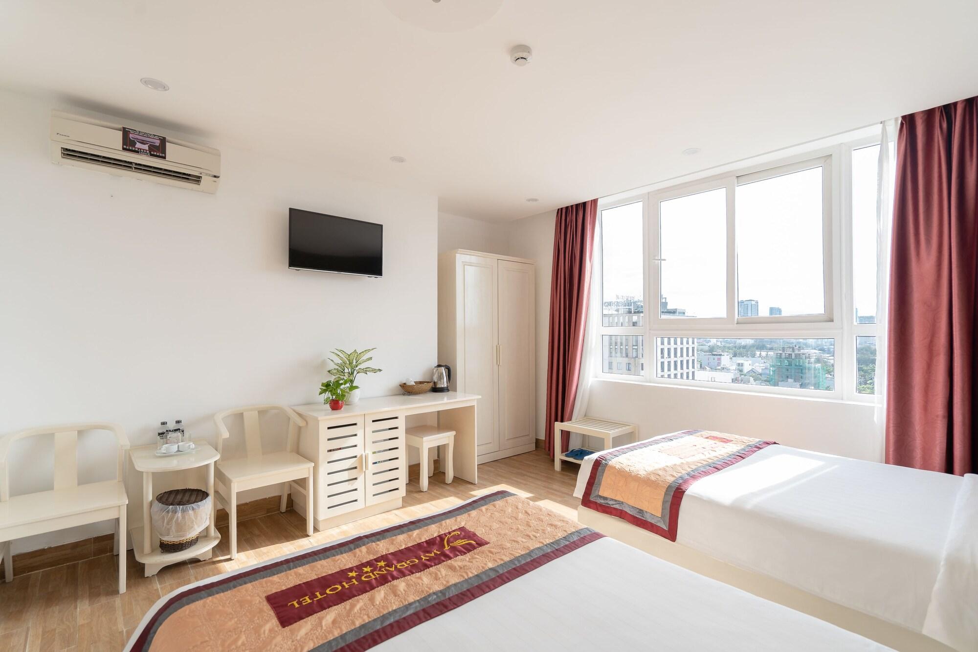 Jay Grand Hotel