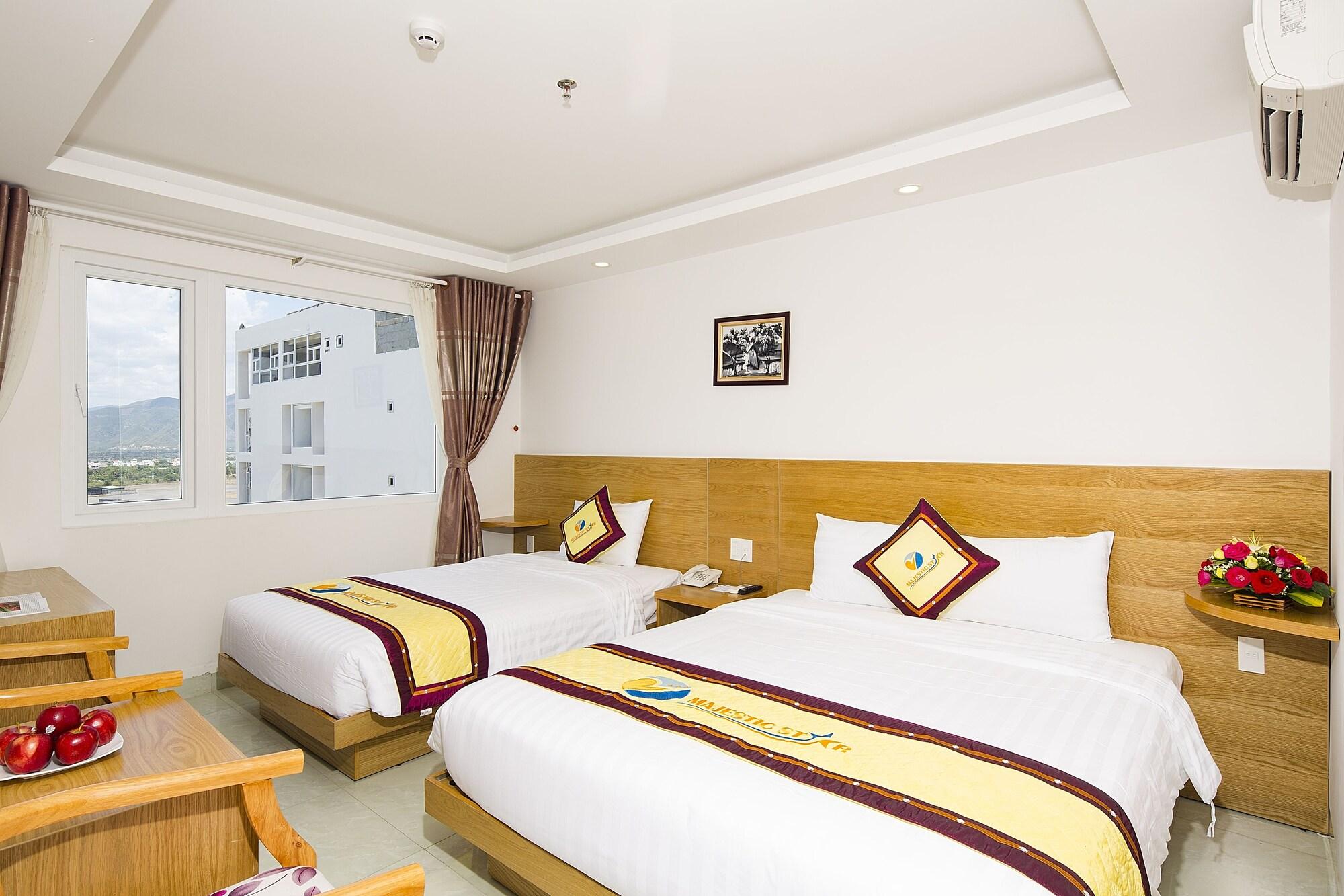 Majestic Star 3*