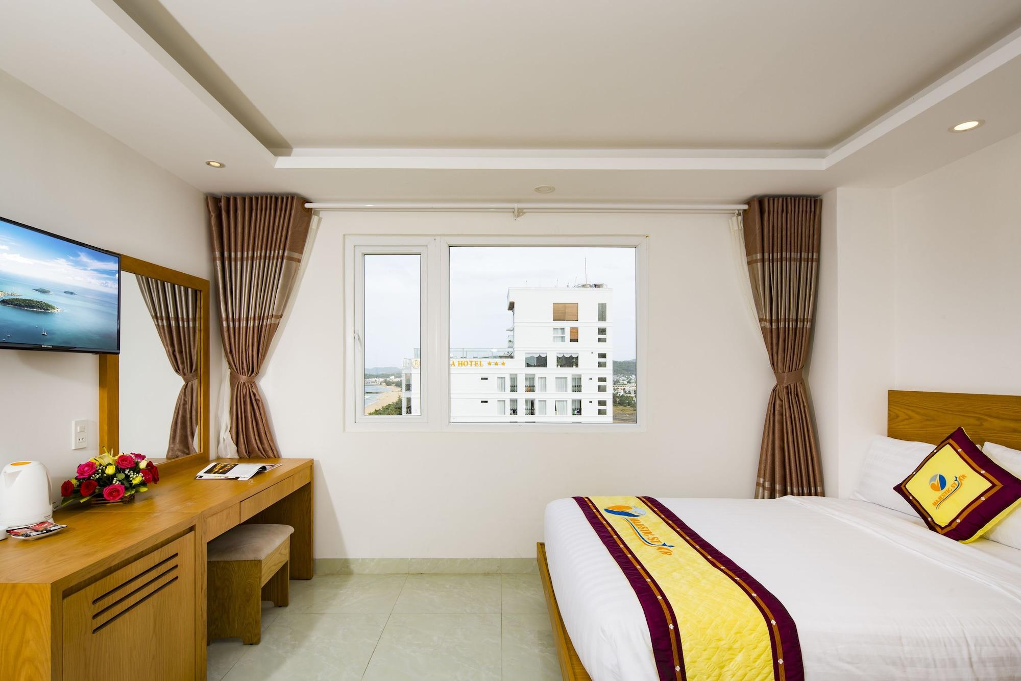 Majestic Star 3*