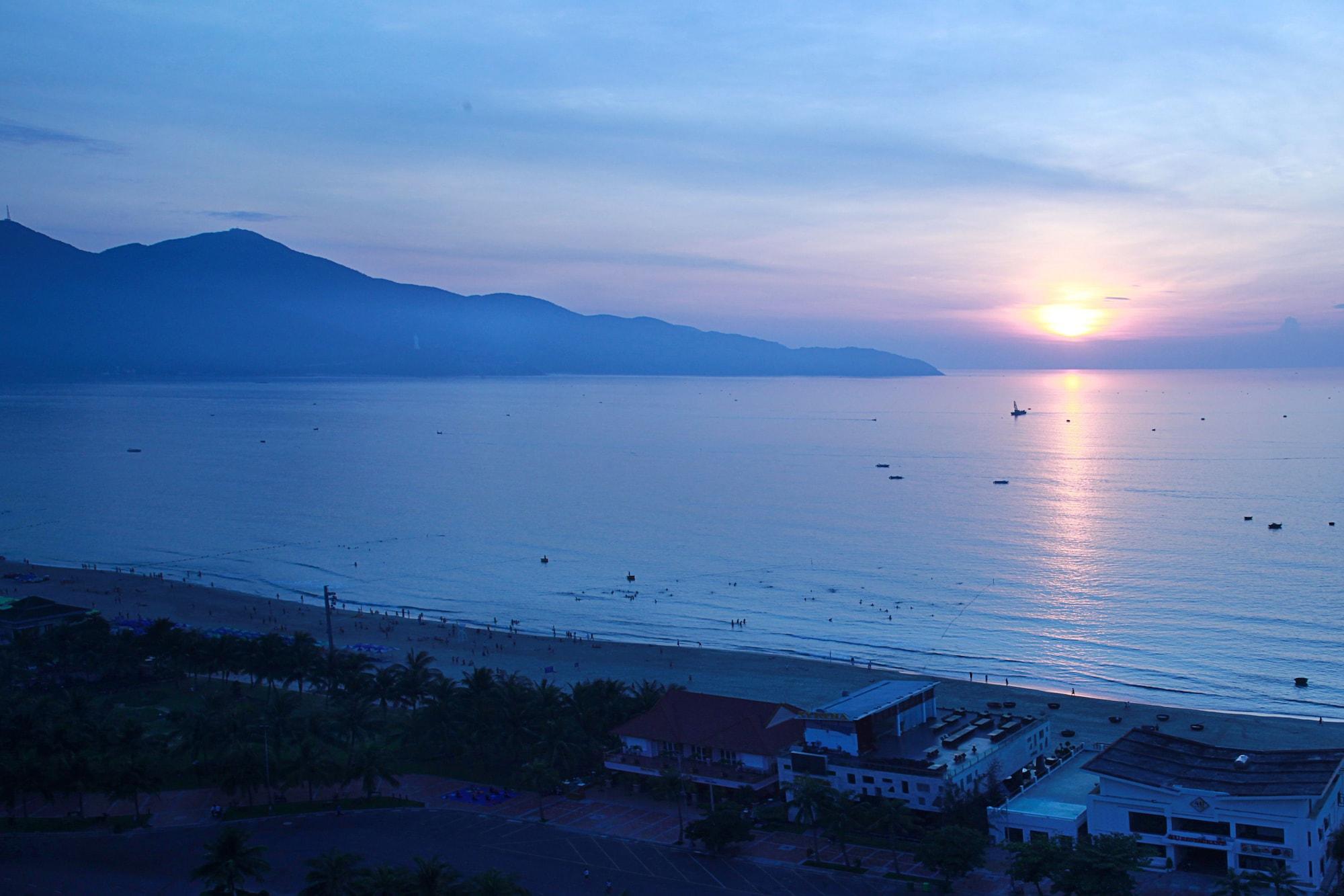 Bluesun 4*