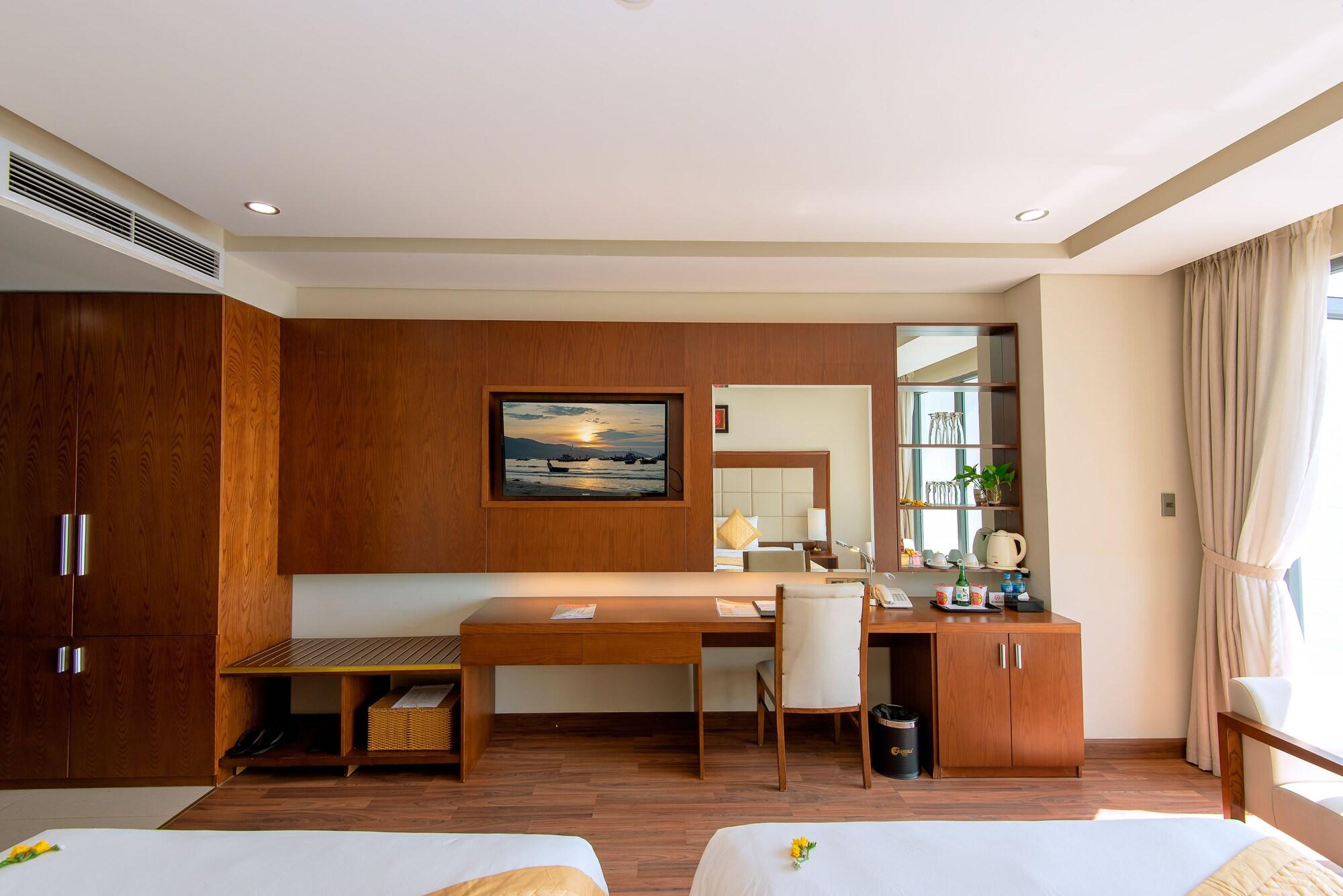 Grand Sea 4*
