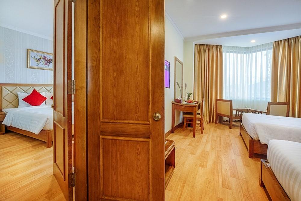 Serene Beach Hotel Danang Da Nang