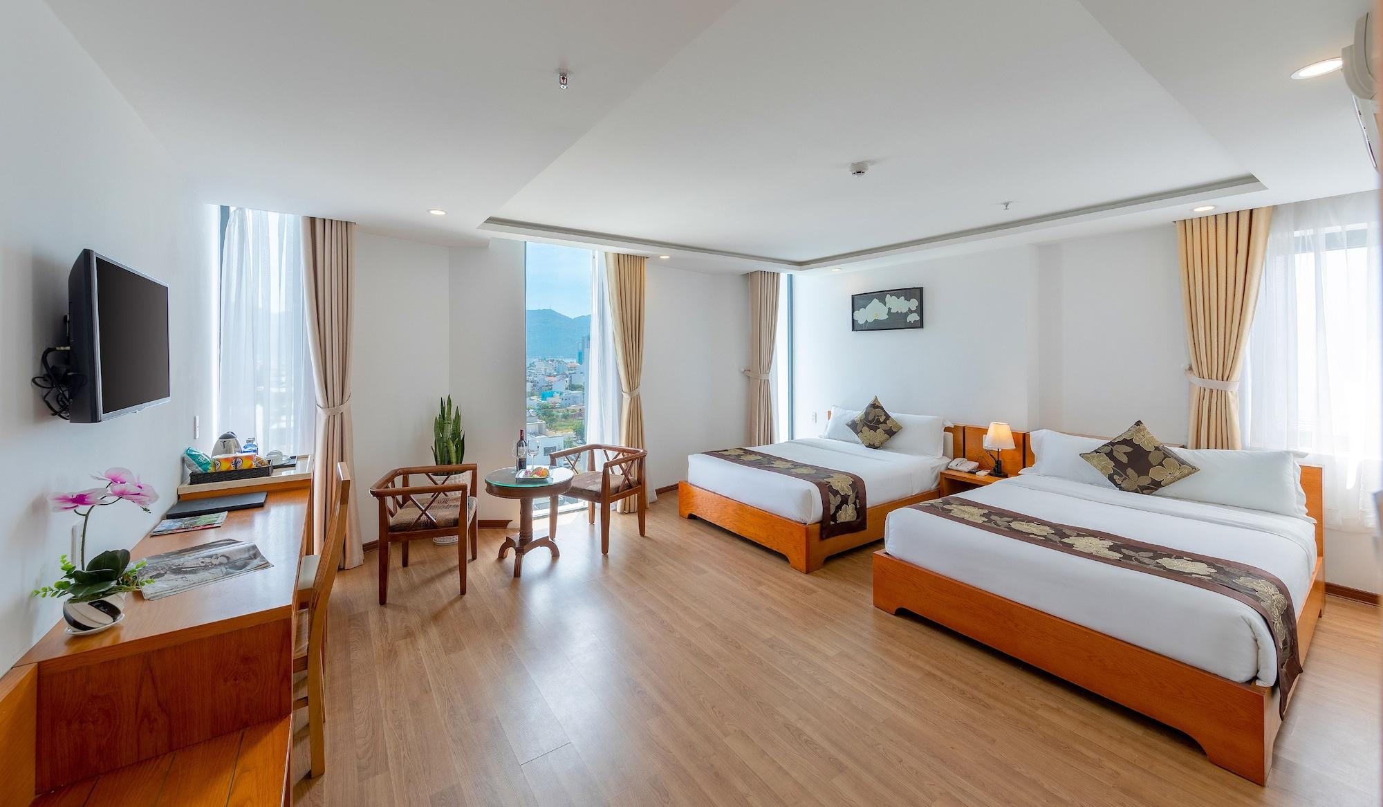 Hotel Merry Land
