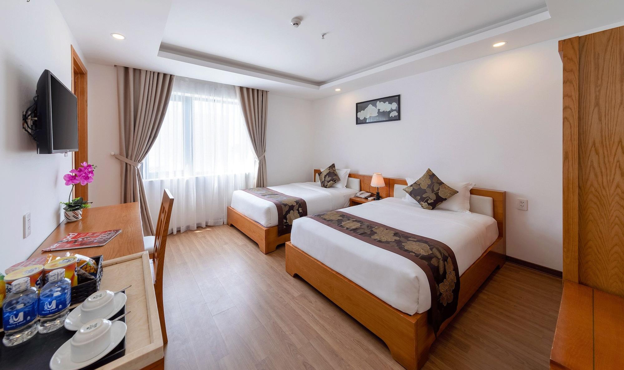 Hotel Merry Land 4*