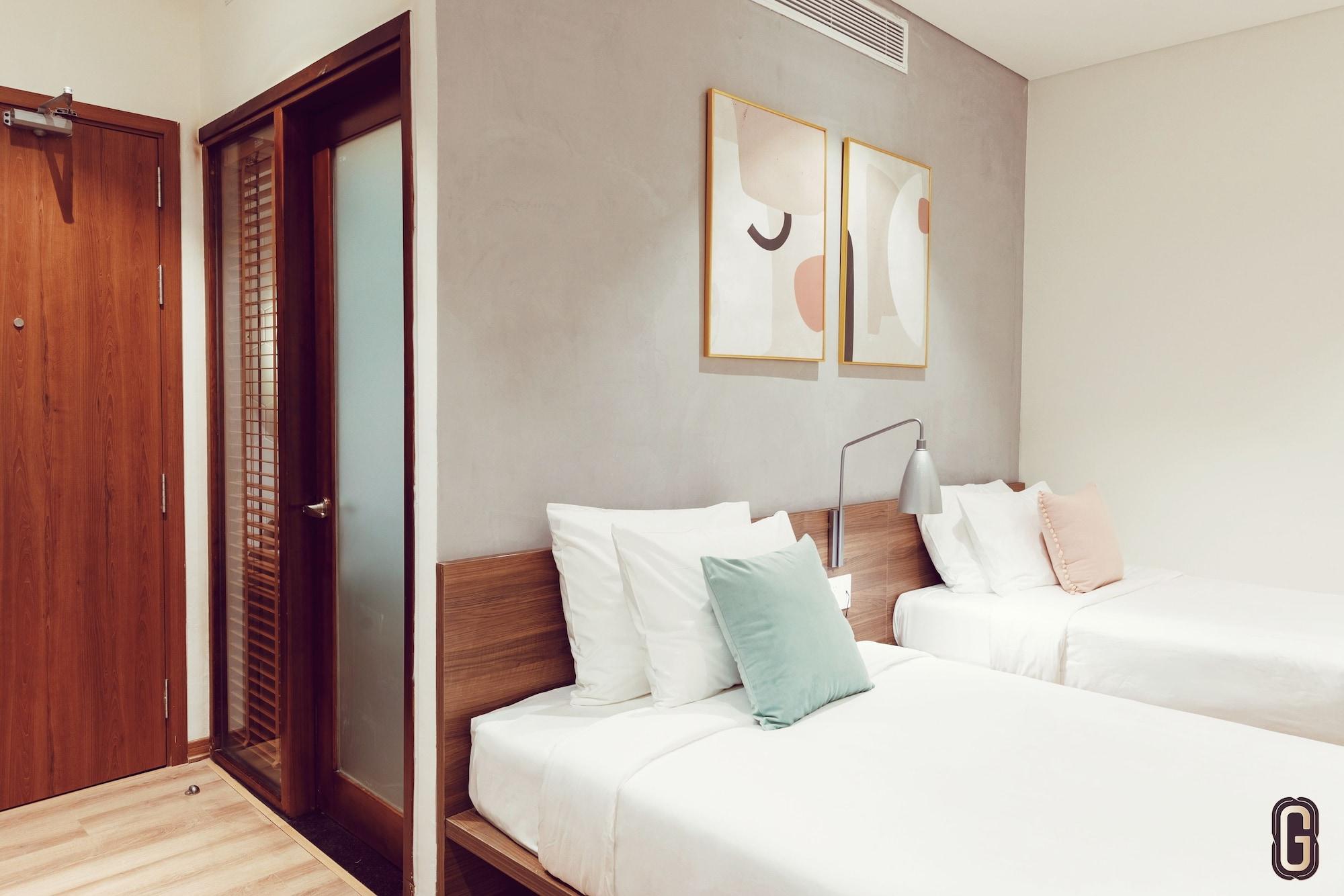The Glomad Hotel