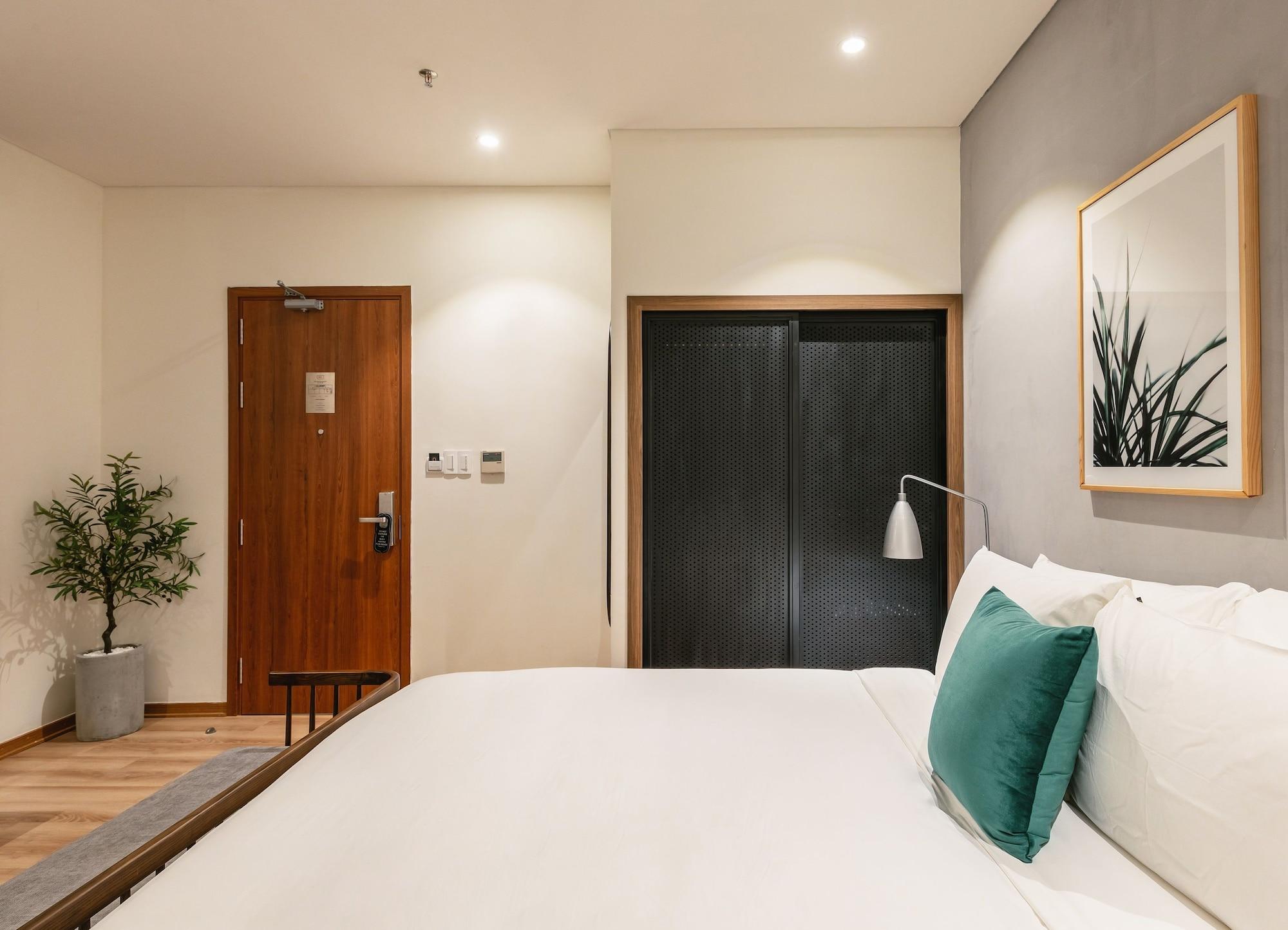 Hotel The Glomad 2*