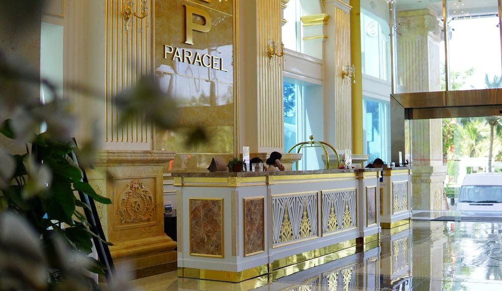 Paracel Hotel 4*