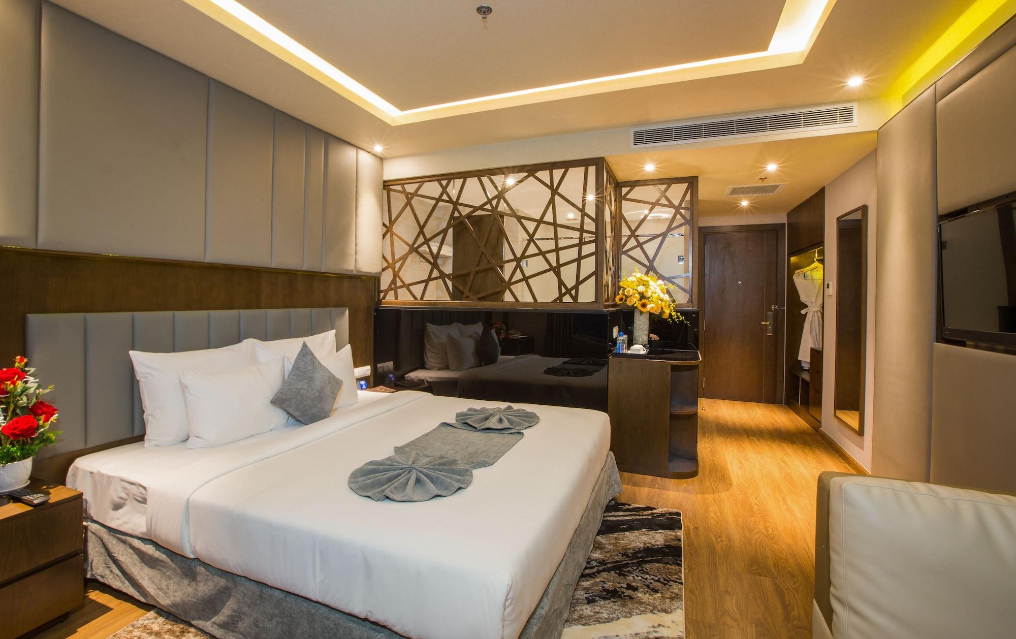 Hotel Dtx 4*