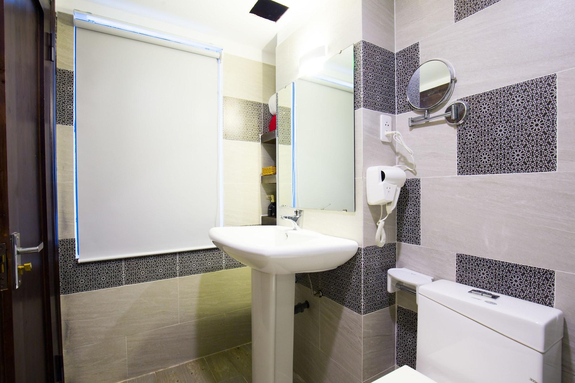Phoenix 1 & Aparthotel 3*