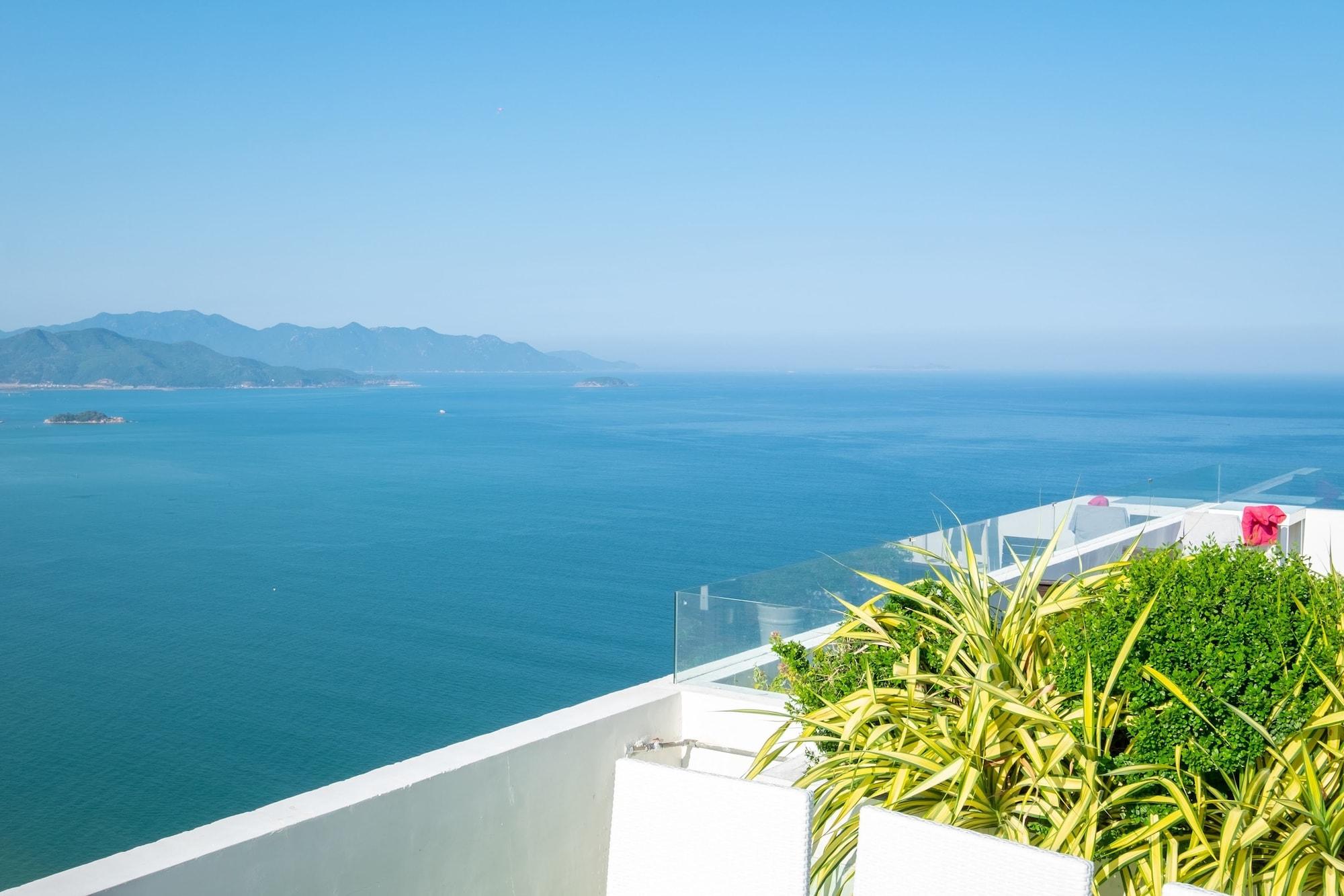 Ocean View Apartment *