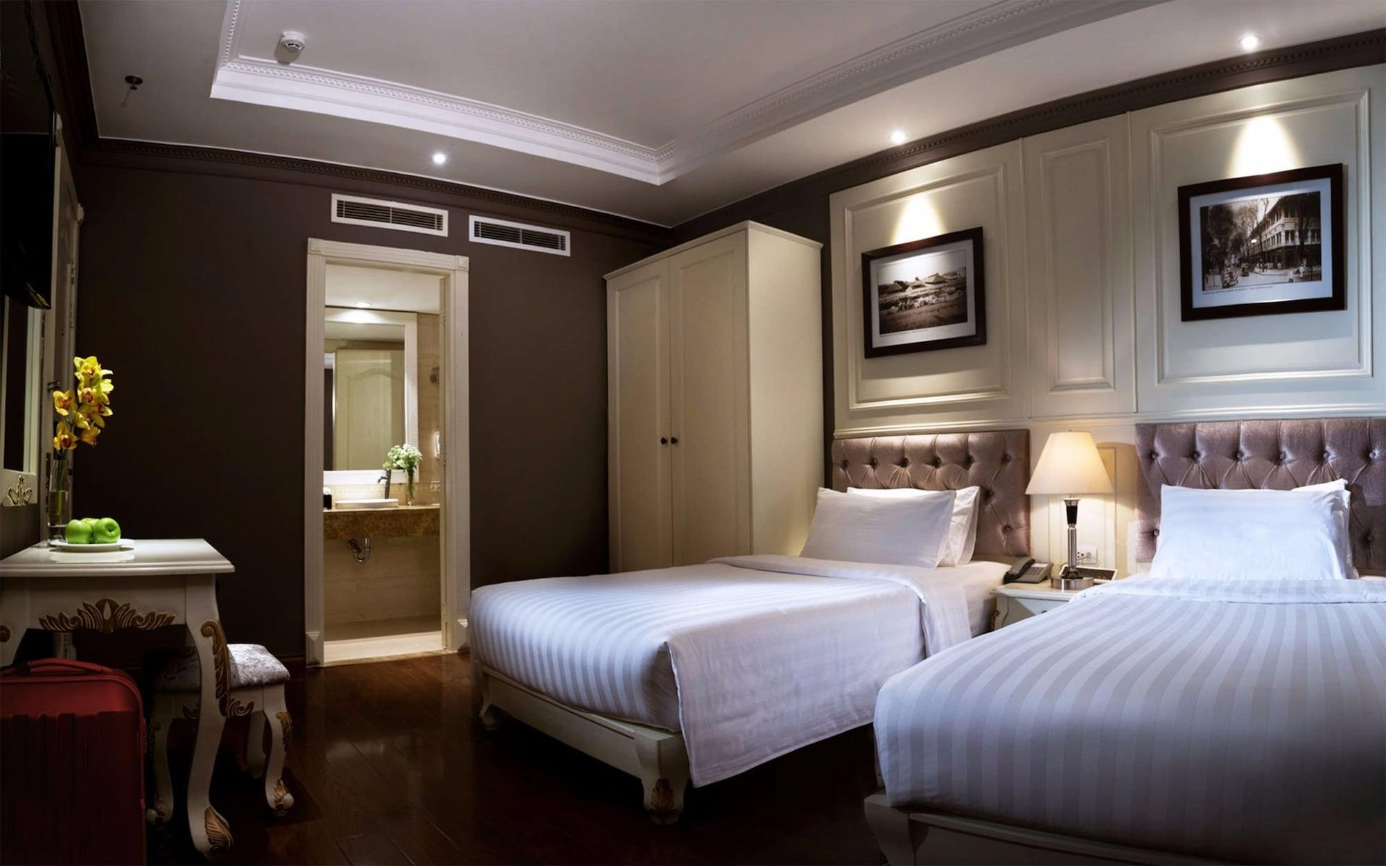 Khách sạn Silverland Jolie 4*