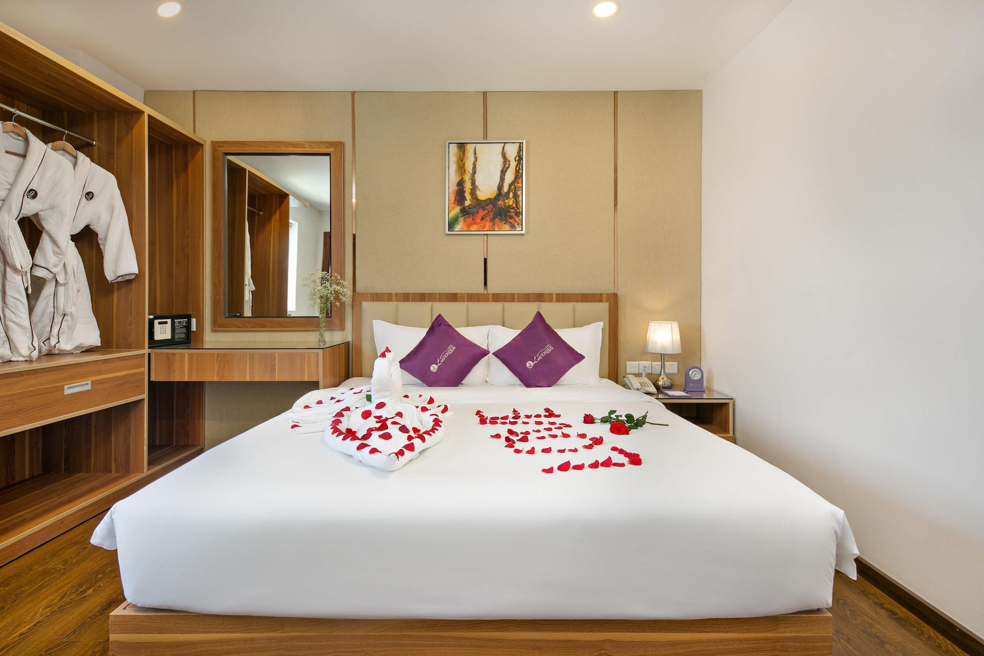 Hotel Lavender Riverside Đà Nẵng