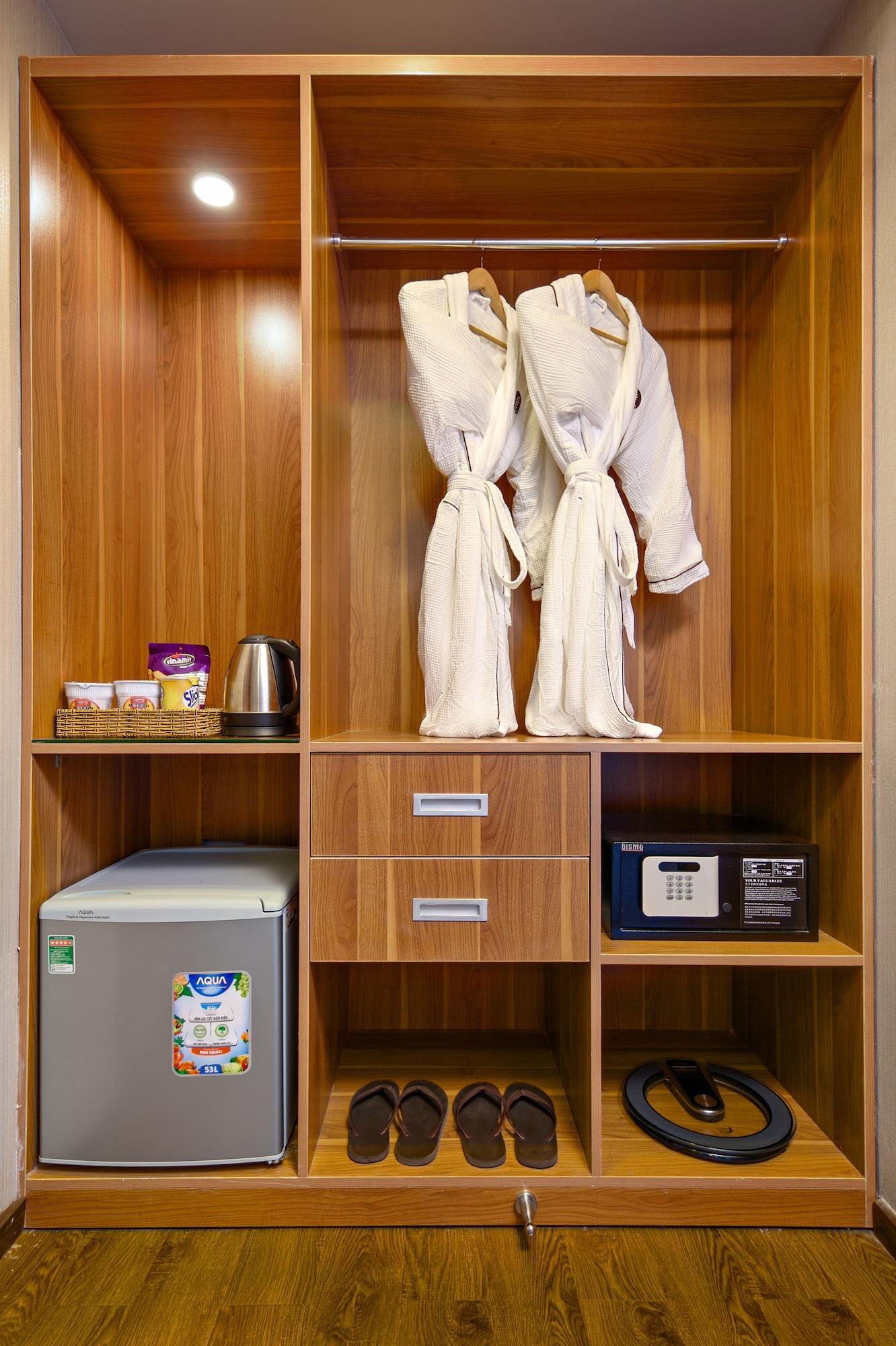 Lavender Riverside 3*