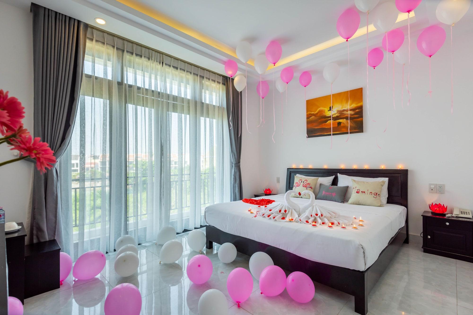 Flamingo - Big With Balcony - Close To Old Town 200m & Temple Bridge - Large Outside Pool For Sun Bathing Villa *