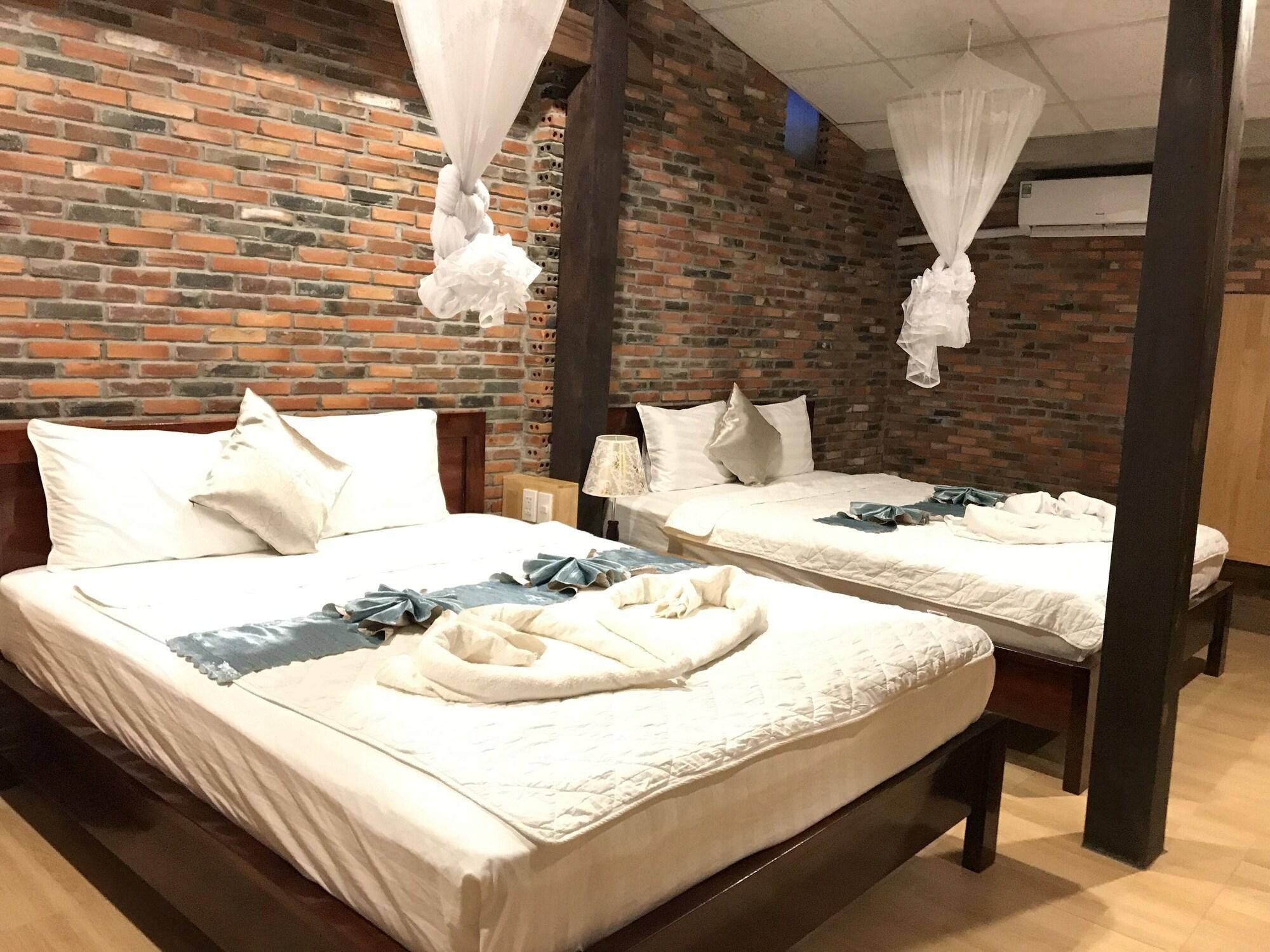 MAY Bungalow Hotel Mũi Né
