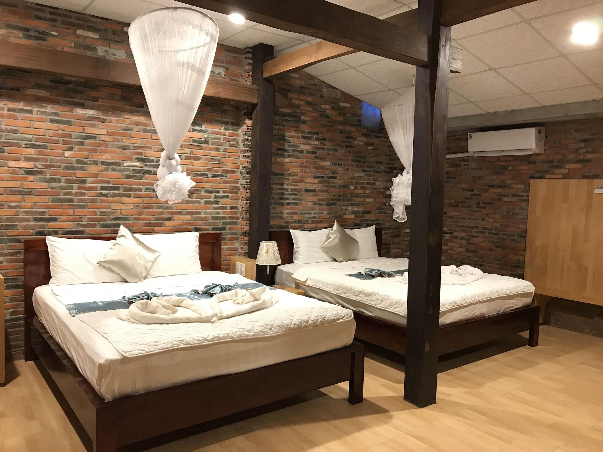 Hotel MAY Bungalow 2*