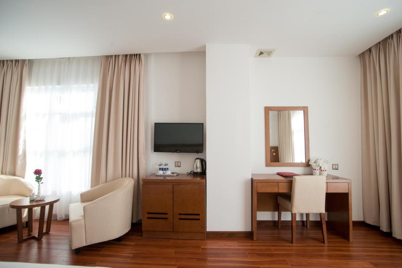 Centre Hotel Hotel 3*