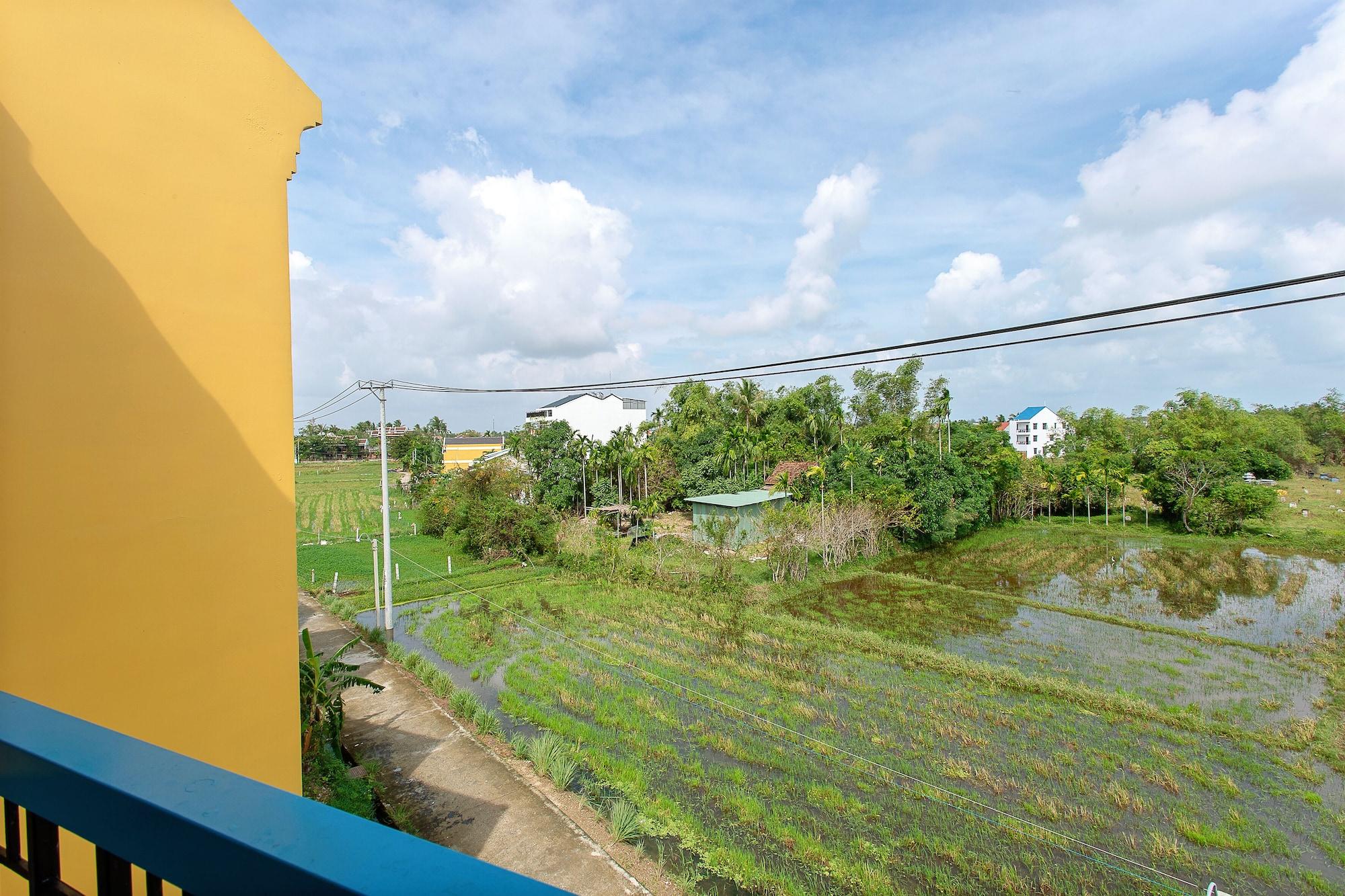 Khách sạn Khách Sạn&spa Aurora Riverside