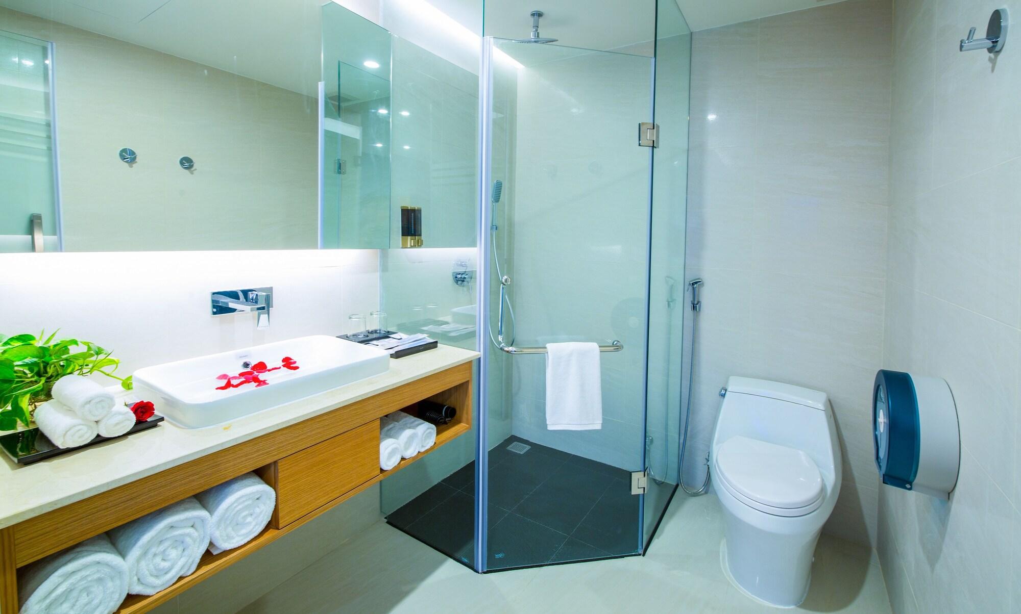 Nam & Residences Hotel 3*