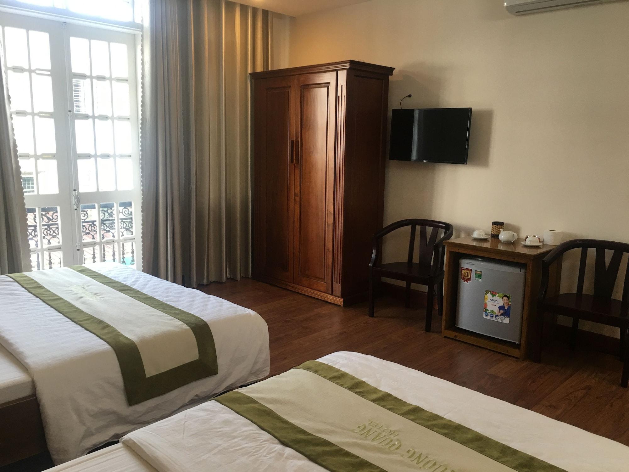 Phuong Quang Hotel *