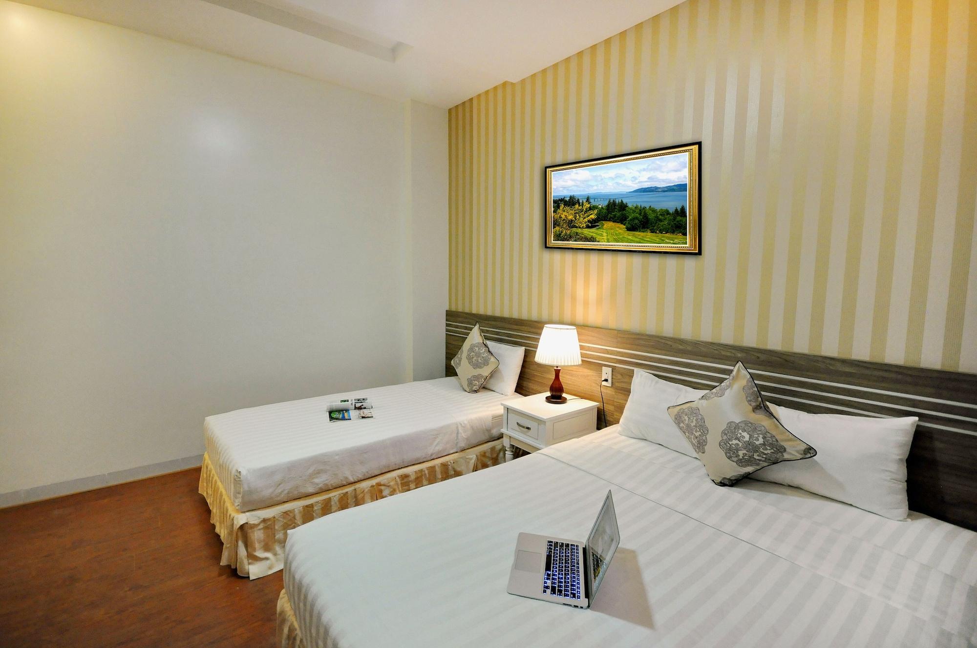 New Mexico Hotel
