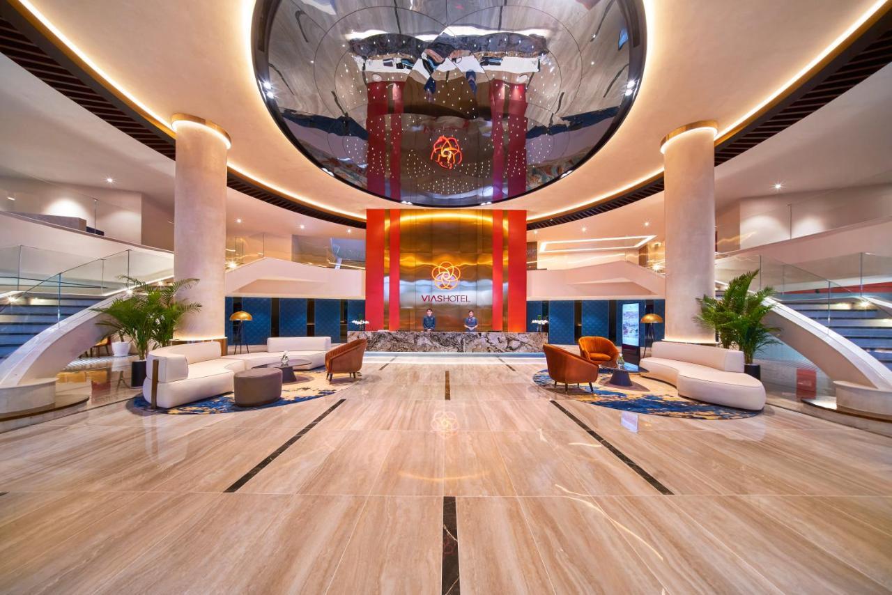 Vias - Transportation Included Hotel