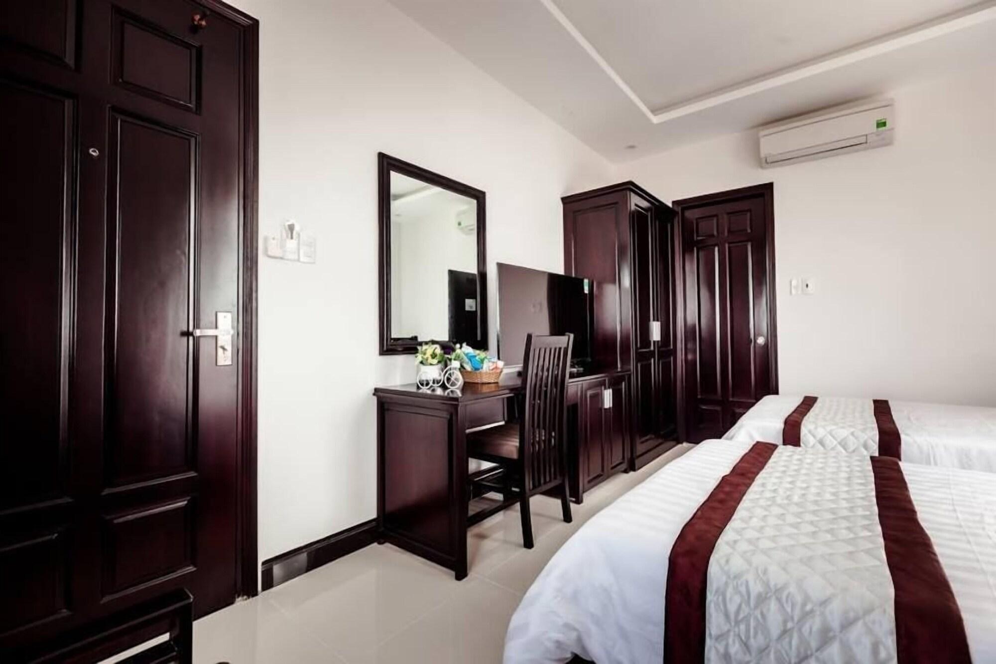 Hotel Night Sky Da Nang