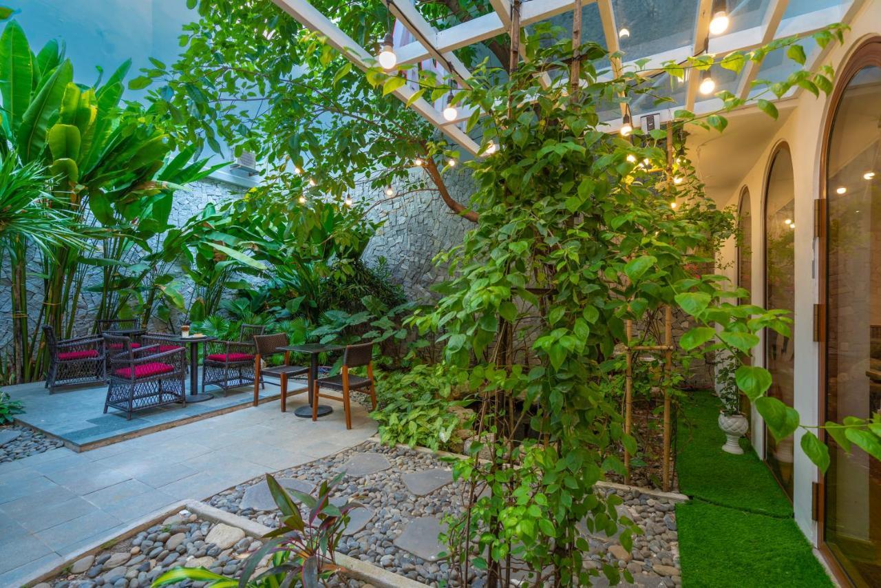 Dana Pearl 2 Khách sạn hẻo lánh